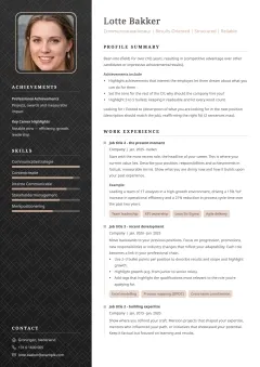 Formeel CV template voorbeeld met een donkere zijbalk, subtiel achtergrondpatroon en gouden accenten